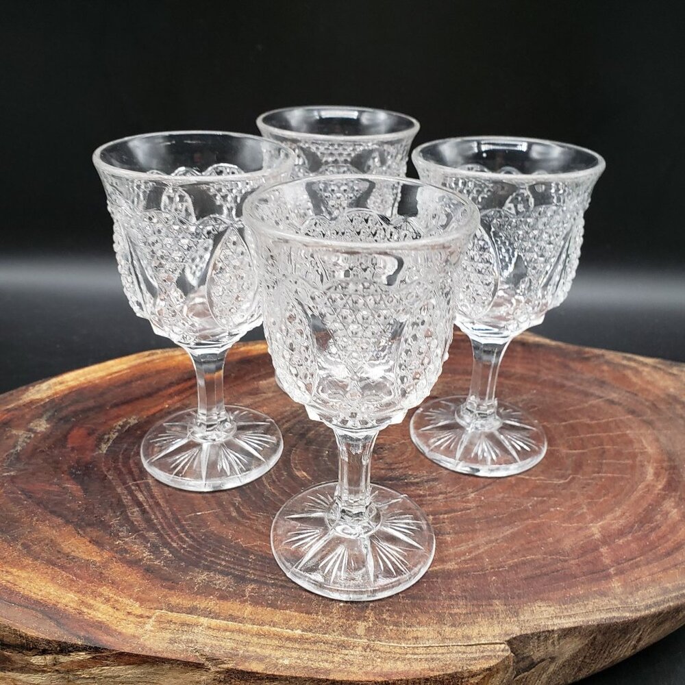 EAPG Westmoreland High Hob 550 Wine Glasses Set of 4 Antique Pressed Glass